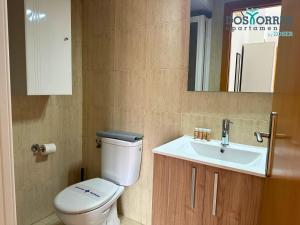 Dos Torres Pilar Suites- balcones con vistas a la ciudad