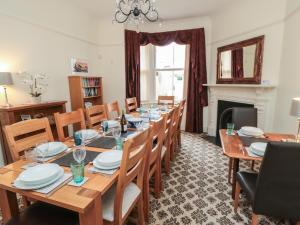 50 West Street Edelweiss