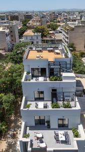 The Meta Stay-Rooftop Access Sunny Suite