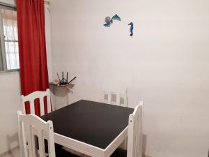 Bombinhas centro apt con kitchenette