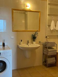 Apartament z widokiem na centrum i darmowym parkingiem