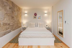Premium Studio with City View room in Oporto Local Studios