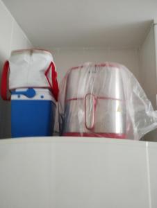 Those who like beach and pool