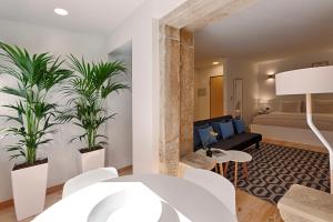 Oporto Local Studios