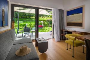 Apartment House Artes with Free Hot Tub & Sauna 