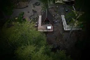 Cabina vista al río en Roca Truful - Curacautín