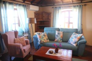 Finca La Hoya 1-Tradition trifft Moderne- Meerblick, Pool & Wintergarten-2 Personen