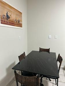 Casa prox Madrecor, Parque do Sabia , UFU com Ar condicionado e Garagem