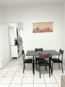 Casa prox Madrecor, Parque do Sabia , UFU com Ar condicionado e Garagem