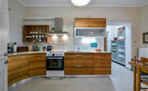 Sophia houses by the sea