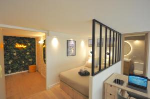 GP F1 MONACO - MENTON - 4 PERSONS - HYPERCENTER - PRIVATE PARKING - FULL RENOVATED - CLIM - FAST WIFI - CARRE OR - Beach & Sun