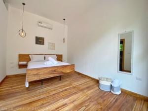 Villa Primavera Santa Teresa Center- walking distance to the beach