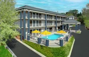 比尔特莫尔村克拉丽奥酒店 - 阿什维尔