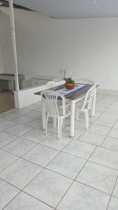 Casa com 3 quartos e varanda