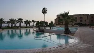 Fort Chambray, Blissful Escape - 艾因西莱姆