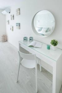 Vila dos Lírios - Blue Sea