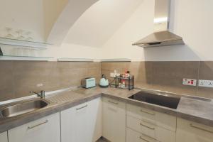 Fort Chambray, Blissful Escape