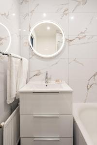 Appartements L Urban Chic - Wifi - Terrasse - Parking - 4p - RER - Paris - A6 - Orly : photos des chambres