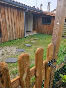 logement avec cuisine et jardinet proche lac