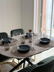 Appartement de luxe climatisé, parking & 2 balcons