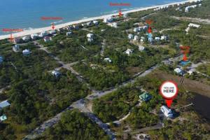 Canal- Bay Front family home 5-bedroom Sleeps 18 POOL coming soon Boat Dock