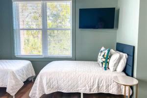 Spring Break New Construction-Private pool- Elevator Private Beach access