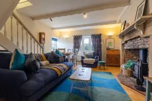 WOOL COTTAGE - Cosy Cottage Retreat with Log Fire & Tranquillity in Shilbottle - Shilbottle