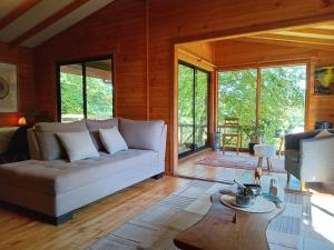 Raki Bed and Breakfast Hostel