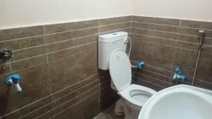 prayag hostel 3km from sangam - Chaukhandi