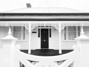 Castlebar - Steps to Pakington Street - Corio