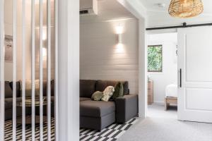 Lachies House- Central Byron