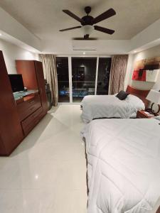 Cancun Beach & Nightlife Paradise SALVIA CONDOMINIUMS