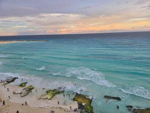 Cancun Beach & Nightlife Paradise SALVIA CONDOMINIUMS