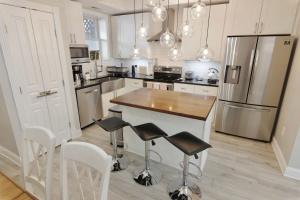 Stellar Stay by Petworth Metro