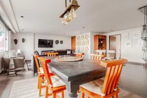 Santa Fe, Spectacular Home with Balcony - 墨西哥城