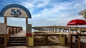 Fantastic Ocean Front 1 Bd Condo At Boardwalk in Panama City Beach!