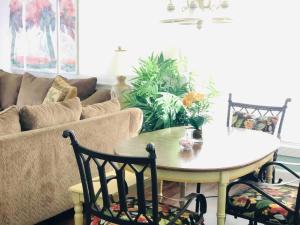 Quiet comfortable and cozy vacational condo