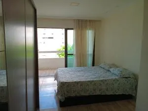 Casinha Duplex na Avenida Centenário com varanda, Ar e Wi-Fi - Campo Santo