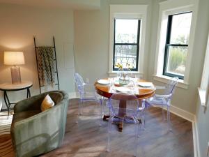 Stunning Logan Circle Apt - With Parking