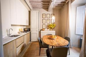 Stylish apartment in the historic center of Cortona