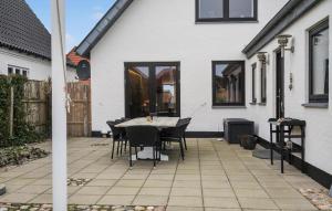 Cozy Home In Thyborøn With Wifi