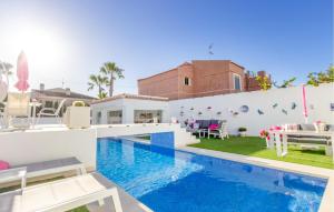 3 Bedroom Cozy Home In Rojales