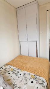 Cozy Mozy 2BR Apartment - Parahyangan Residence
