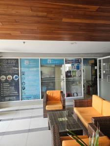 Cozy Mozy 2BR Apartment - Parahyangan Residence