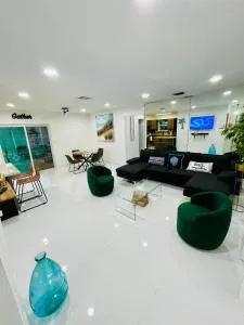 Cozy Comfy House - بيمبروك باينز