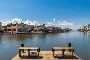 3 bedroom 3 bath Condo