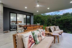 New! Ocean View, Jungle Surrounded, Walk to Beach & River