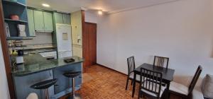 Ezcurdia 40 - Con garaje, Wifi, Calefacción, 4 pax - VUT-3376-AS