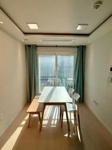 Near Gocheok Dome, 2 Rooms, 2 Supersingle beds, 4 people - Togoch'ŏn