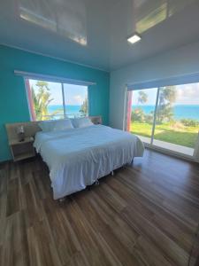 321 Surprise Beach house and Glamping
